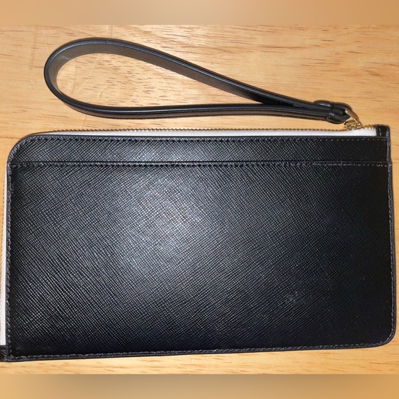 kate spade Black and White Wristlet - Picture 3 of 5